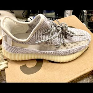 Brand New Addidas Yeezy BOOST 350 V2 static white